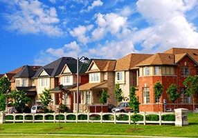 houses-canstockphoto0596862_w300xh200-300x200-landscape